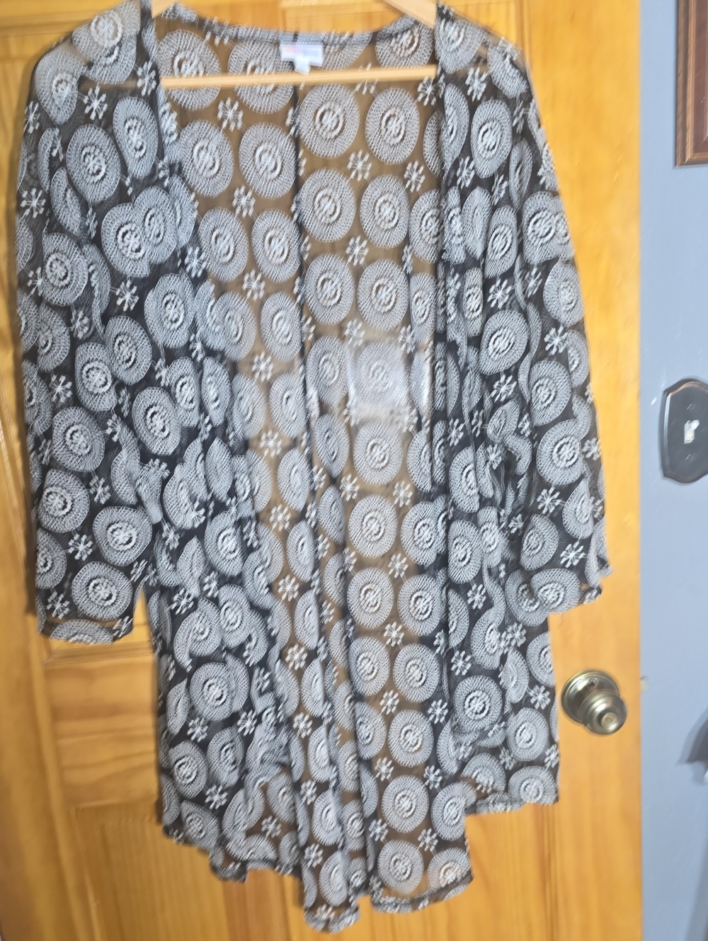 Black Sheer Patterned Kimono Cardigan Size Medium